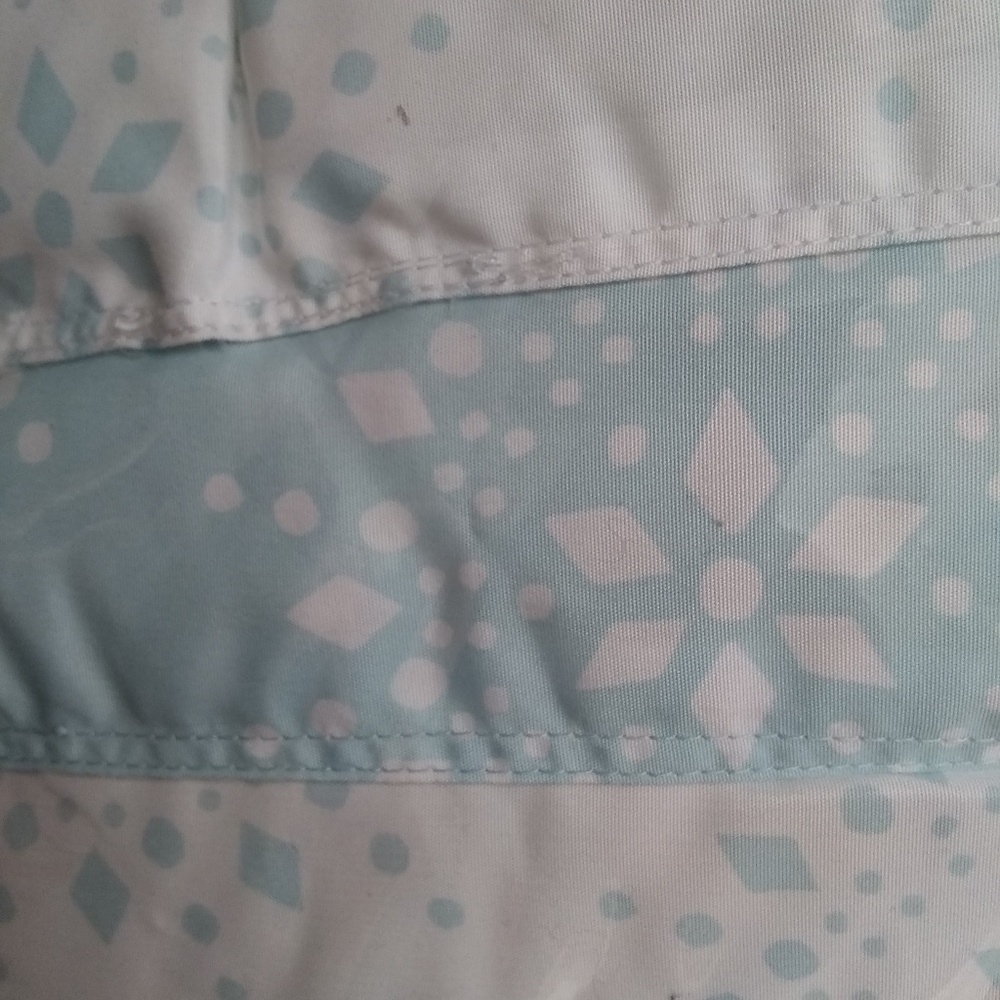 Comforter - Picture 3 of 4
